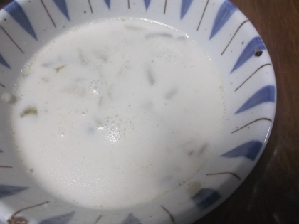 じっくり煮込んだ レタスのミルクスープ