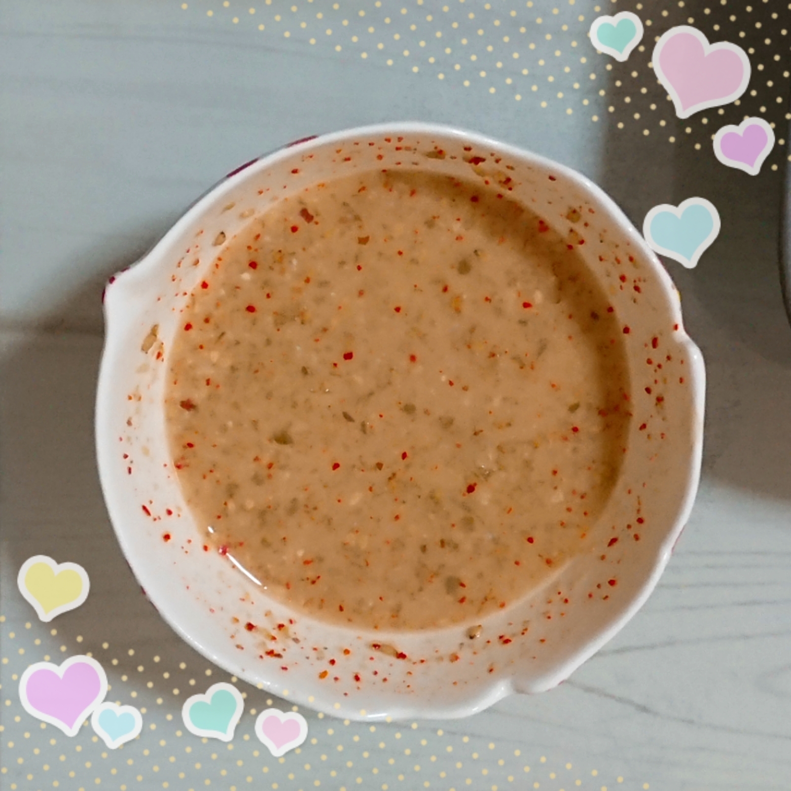 器に盛られた梅味噌ドレッシング