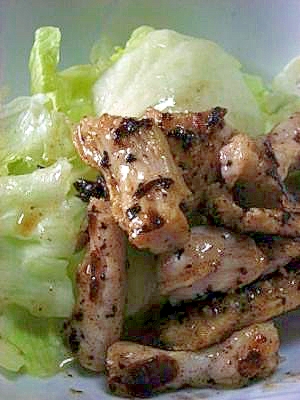 こりこりの食感を楽しむ 牛ミノの塩胡椒焼き