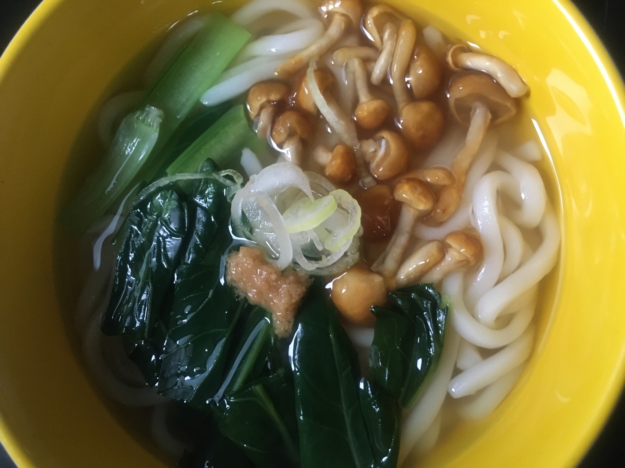 小松菜となめこ、かけうどん