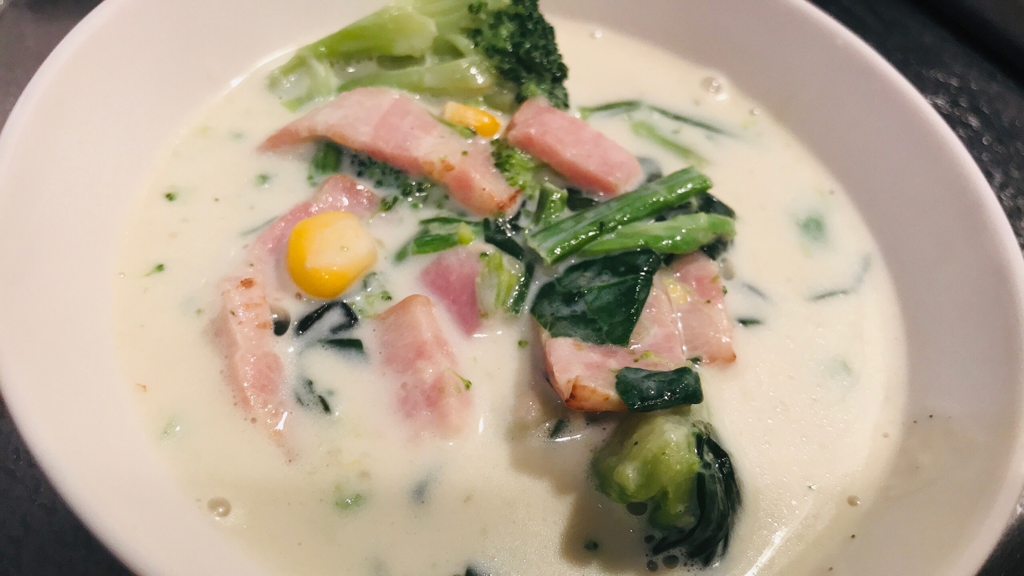ベーコンとほうれん草のミルクスープ