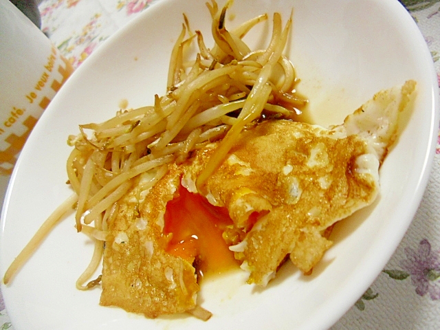 目玉焼きともやしの照り焼き