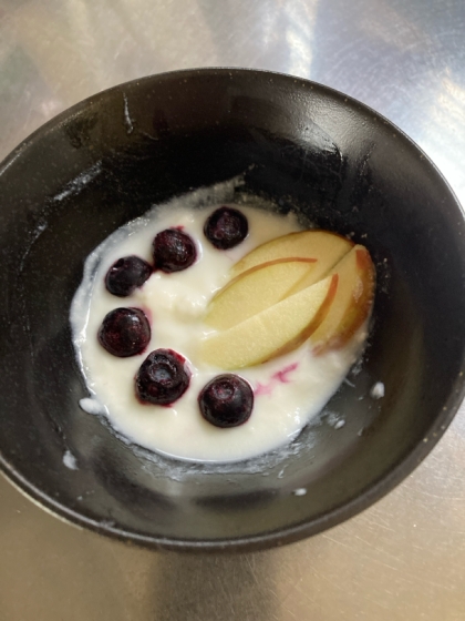 柔らかりんごですぐ崩れちゃった。
ちゃんとできなくてごめんなさい。
もう少し硬いりんご買ったらまた試してみます。