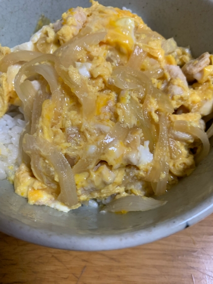 卵がとろ〜簡単美味しい親子丼