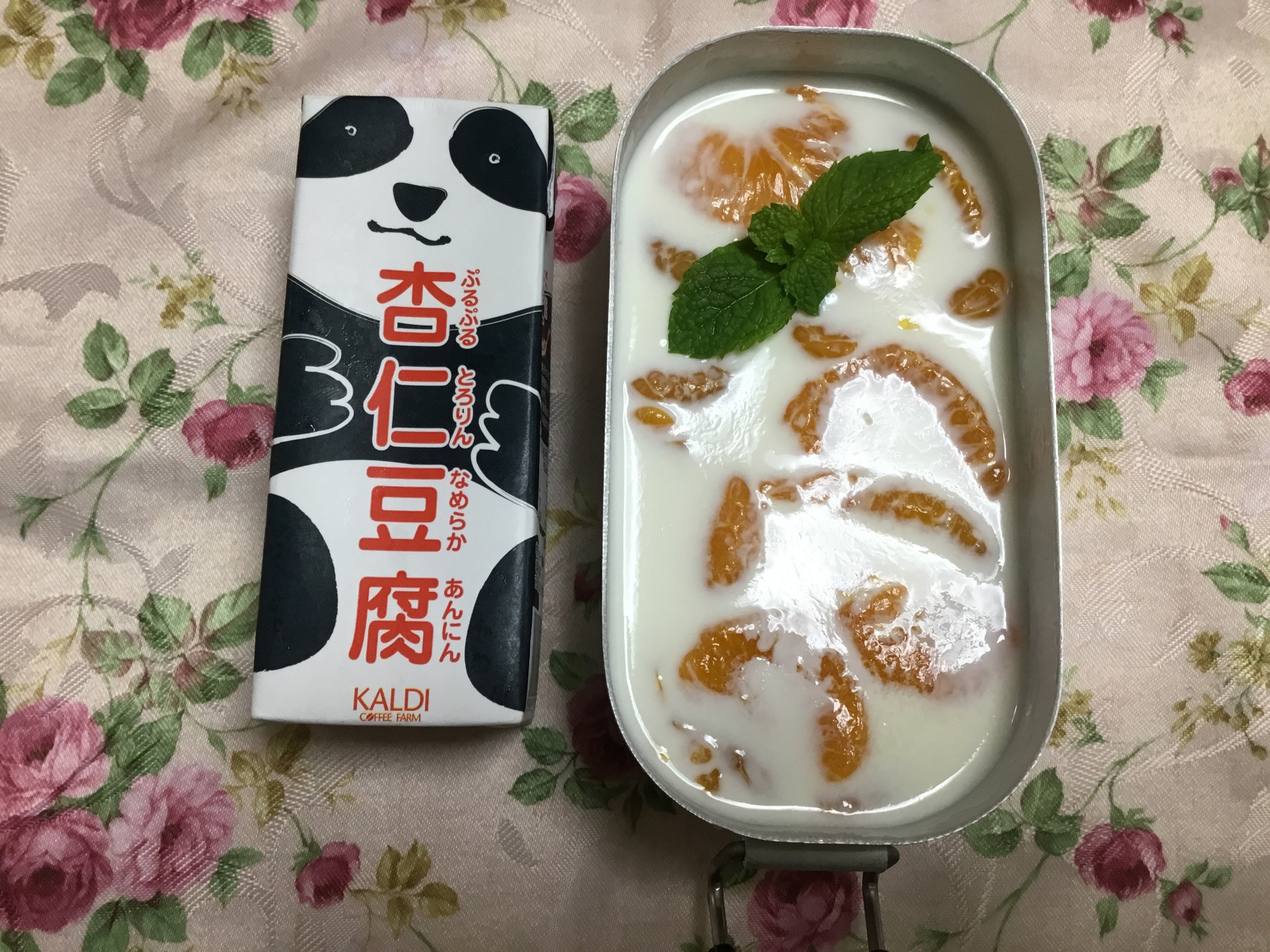 キャンプ飯　メスティンでカルディ杏仁豆腐フルーツ