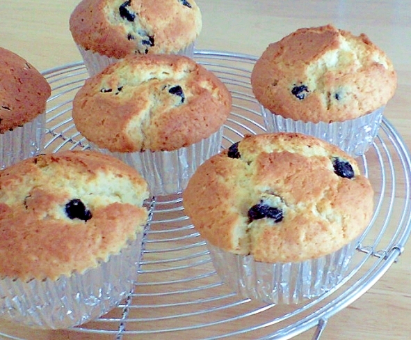 定番マフィンを手作りで ブルーベリーマフィン レシピ 作り方 By Tanuki13 楽天レシピ 定番マフィンを手作りで ブルーベリーマフィン レシピ 作り方 By Tanuki13 楽天レシピ