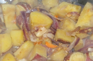 さつまと紫たまねぎとにんじんの煮物 レシピ 作り方 By 和土 楽天レシピ