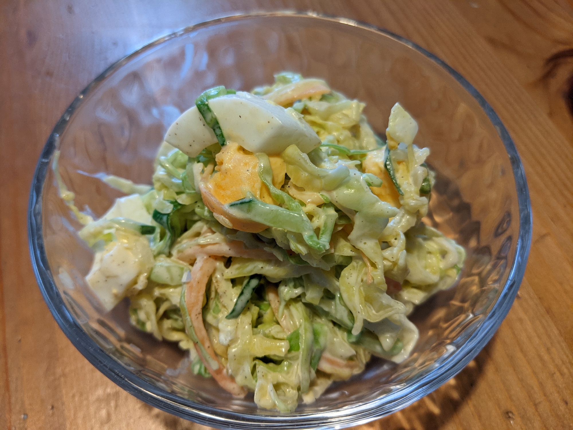 ゆで卵入りコールスローサラダ!