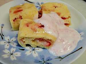 ホットケーキMIXで米粉入りいちご蒸しパン風ケーキ