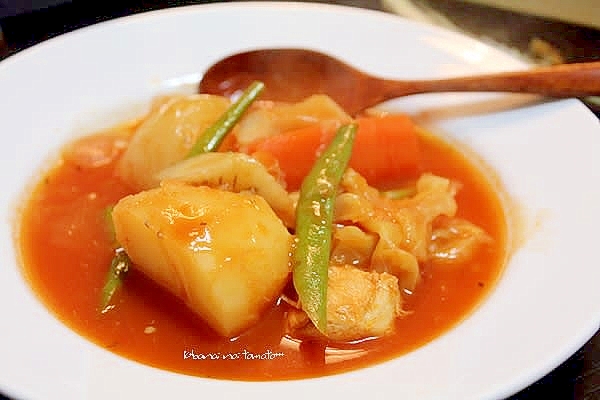 トマトシチュー*鶏の骨付き肉