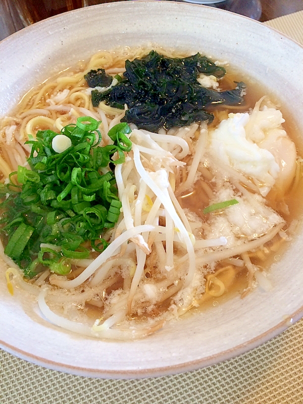 ワカメと月見☆醤油ラーメン