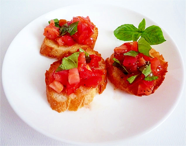 ブルスケッタ イタリア風トマトバゲット レシピ 作り方 By Liqueur 楽天レシピ ブルスケッタ イタリア風トマトバゲット レシピ 作り方 By Liqueur 楽天レシピ