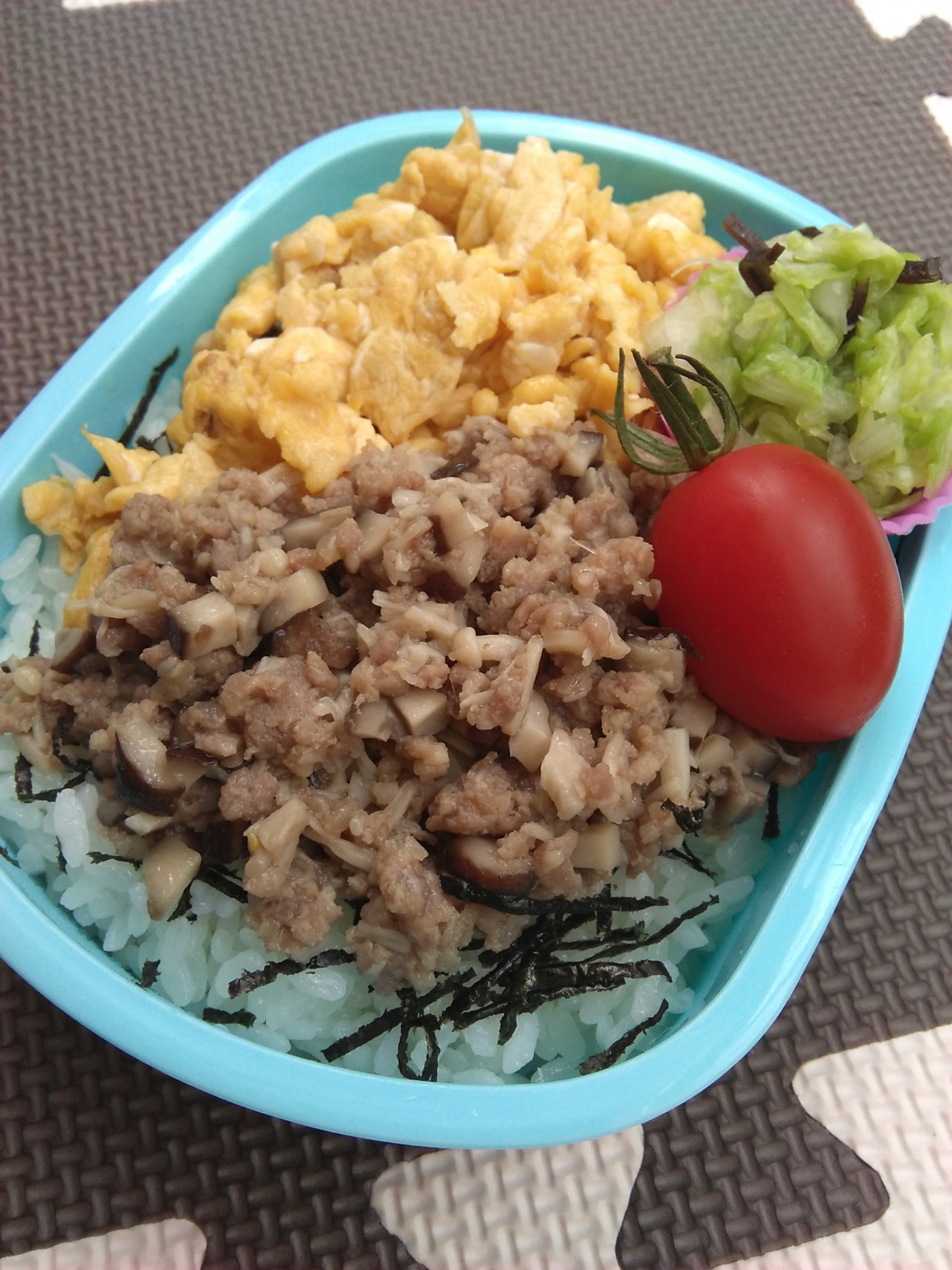 お弁当に❤二色丼