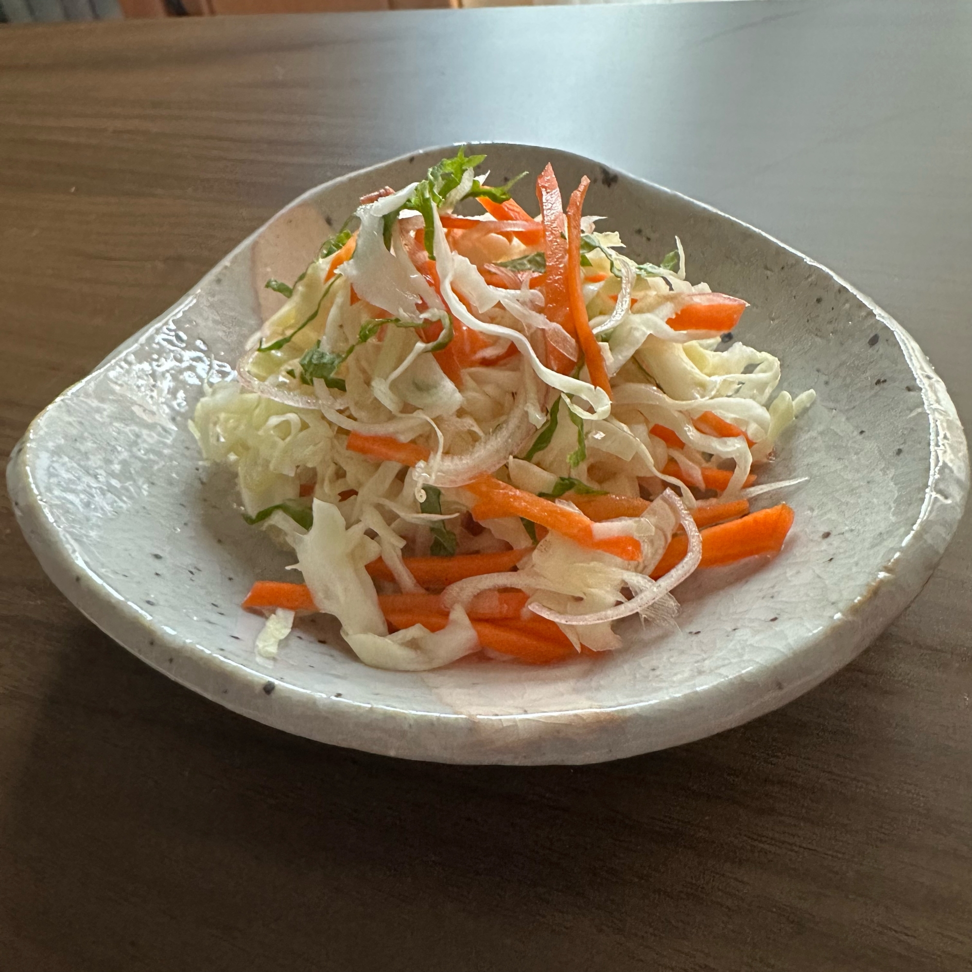 薬味たっぷりキャベツとにんじん甘酢＊･*･: