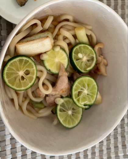 冷やしすだちうどん