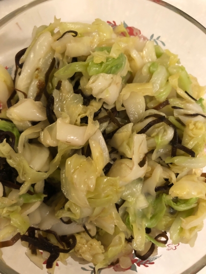 レンジで♪キャベツの塩昆布酢和え
