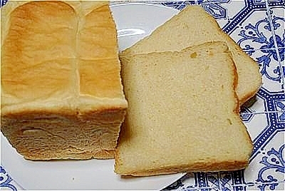 米粉10％入り　角食パン