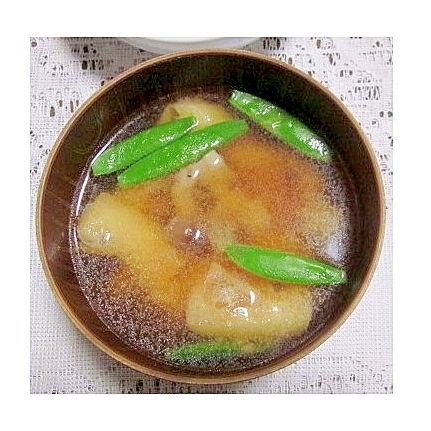 絹さや・しめじ・油揚げの味噌汁（昆布だし）