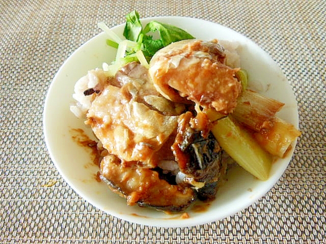 サバみそ缶と野菜の簡単雑穀ご飯どんぶり♪