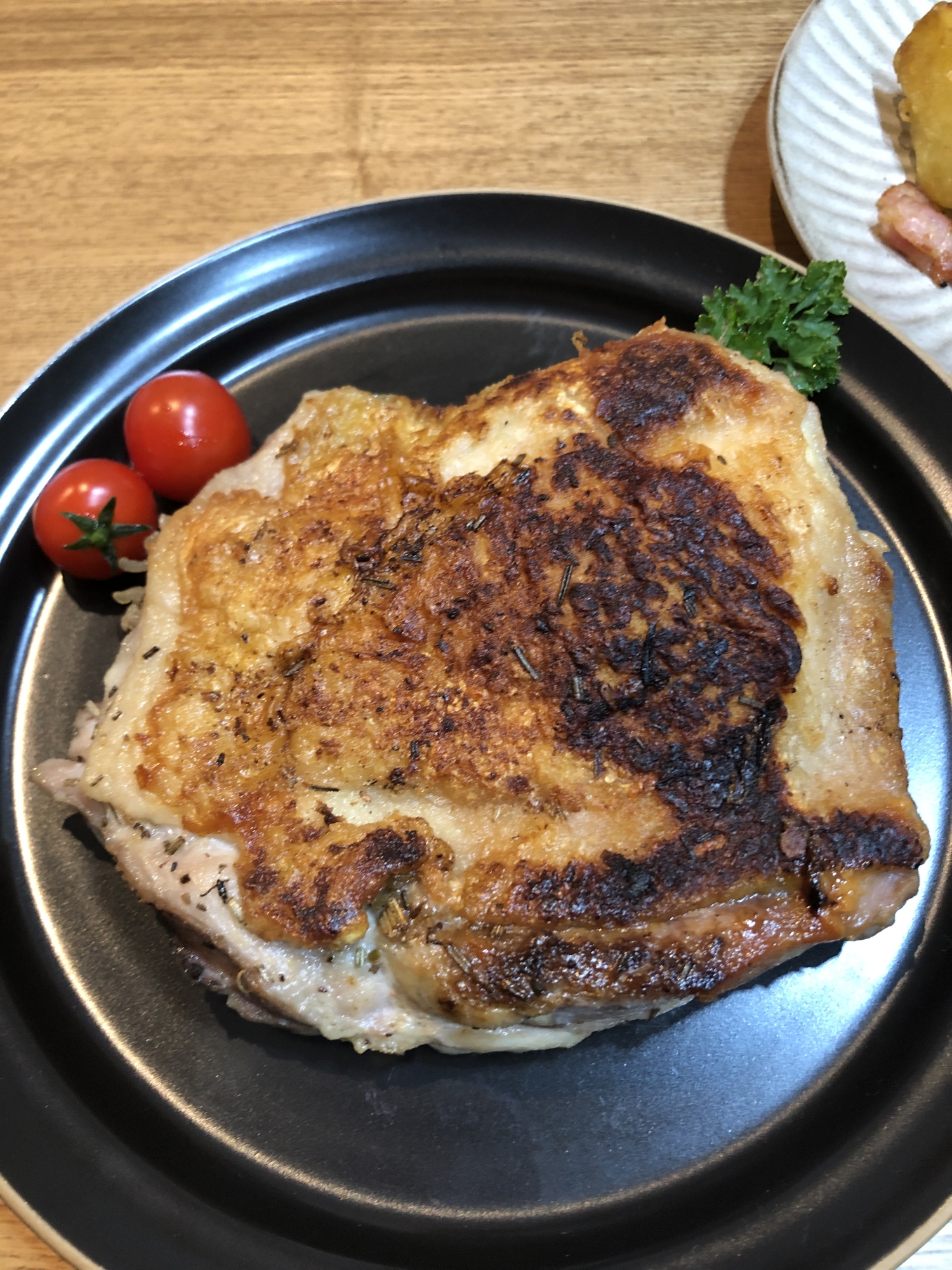 皮パリ　モモ肉ステーキ　おからパウダーで