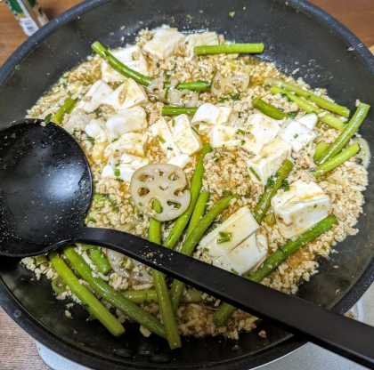 御飯が進む☆にんにくの芽入り麻婆豆腐風☆