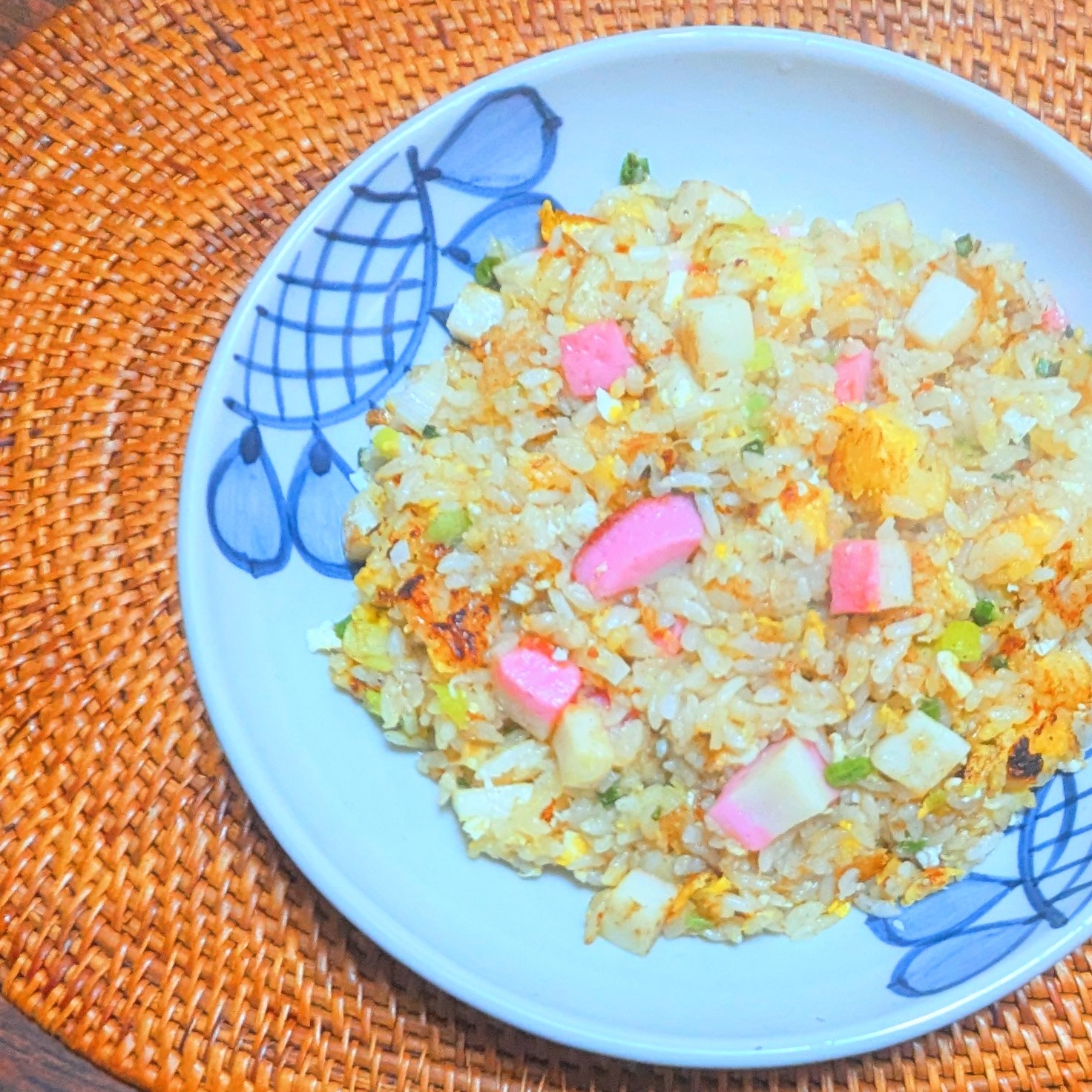 Wネギのかまぼこ炒飯