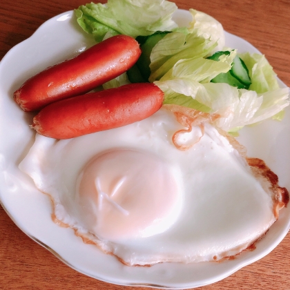 ぱぱっと！目玉焼きランチ