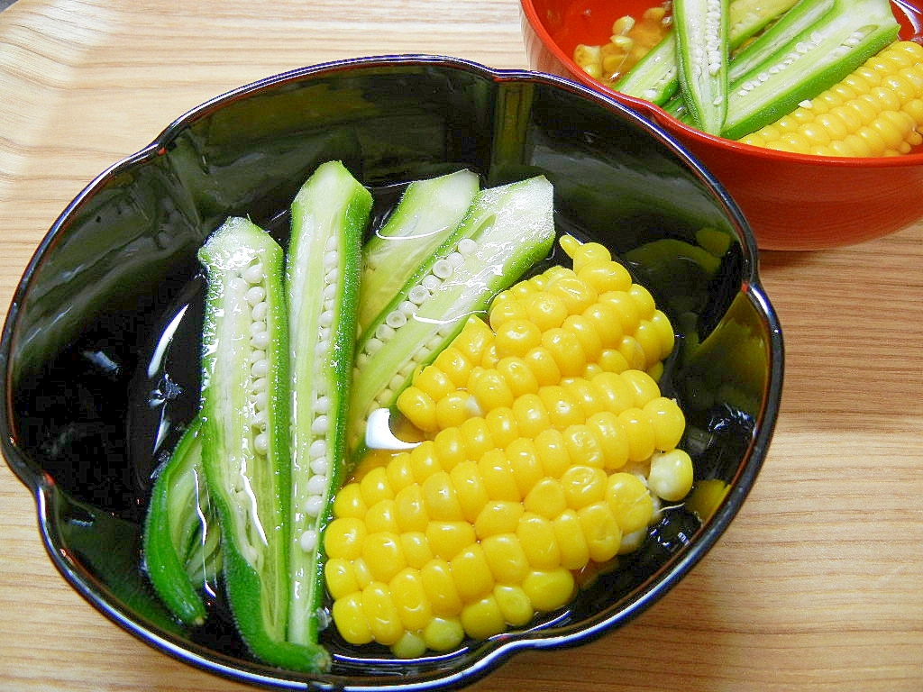 夏の冷たいお吸い物☆とうもろこしとオクラのお吸い物