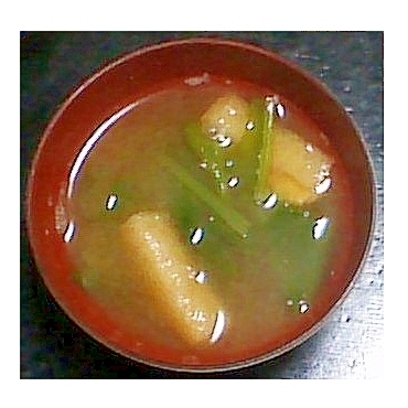 ほうれん草と油揚げの味噌汁（昆布だし・塩麹入り）