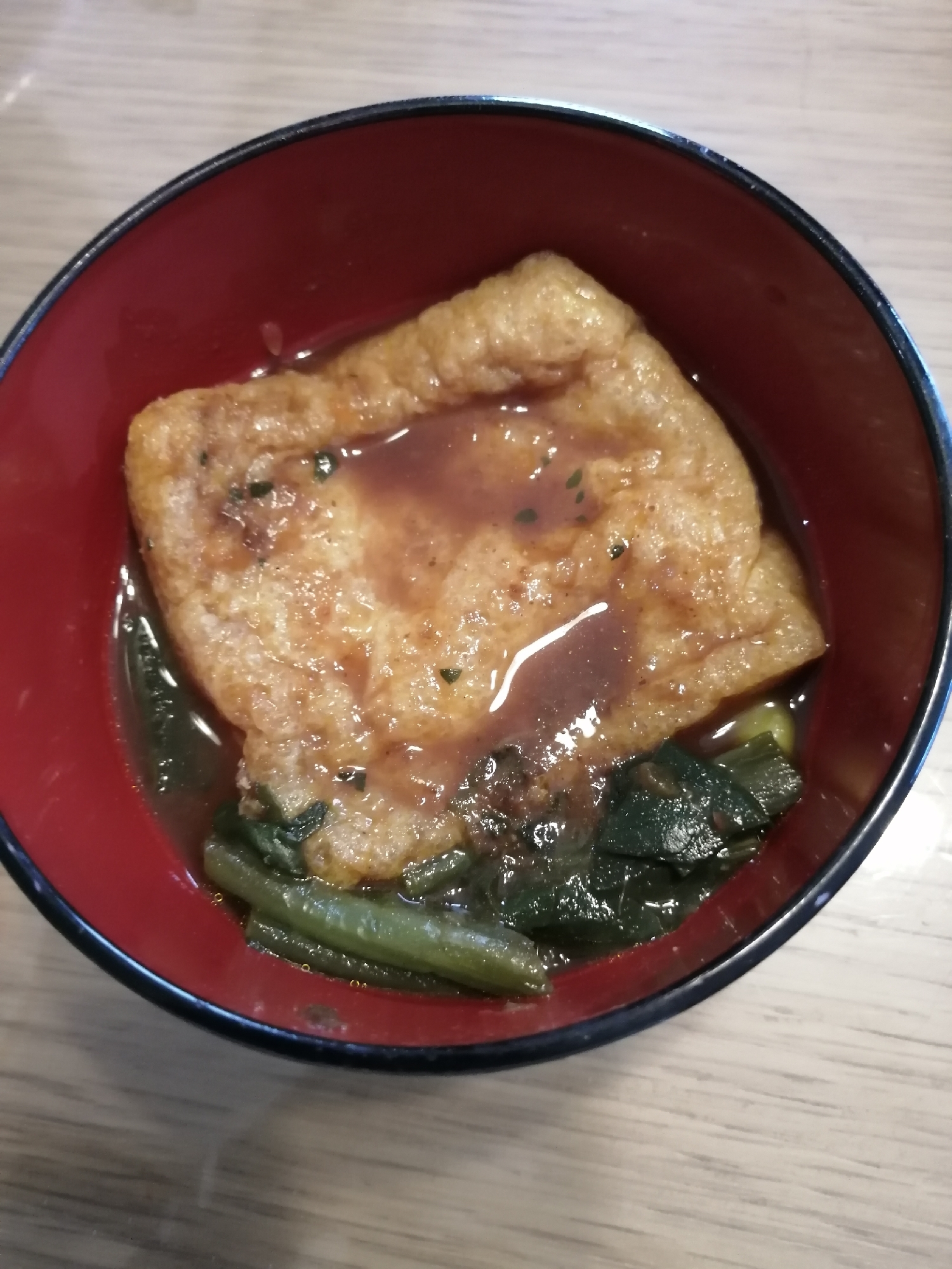 まるごと油揚げの味噌汁