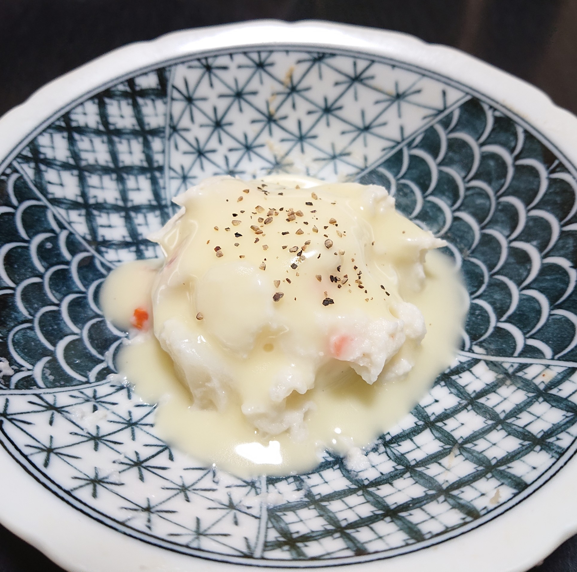 簡単おつまみ☆フォンデュポテサラ