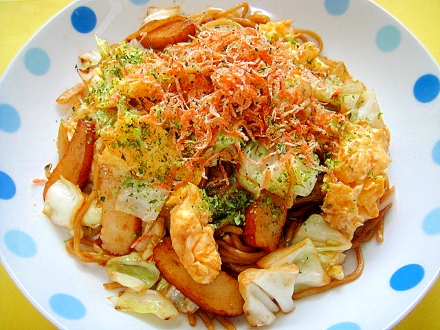 干しあみと炒り卵のソース焼きそば