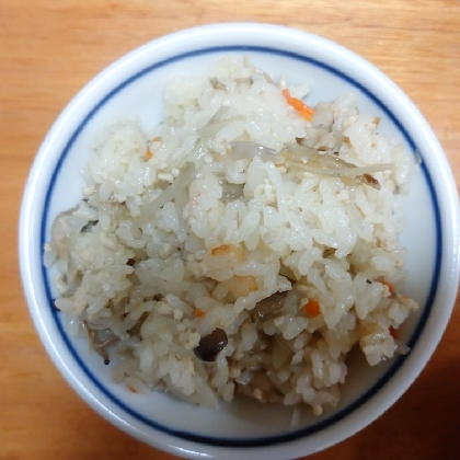 鶏そぼろとしめじの炊き込みご飯