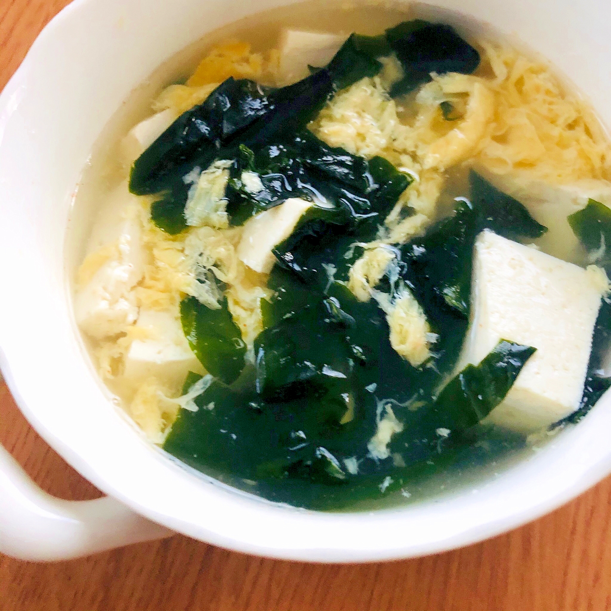 豆腐とわかめと卵のスープ