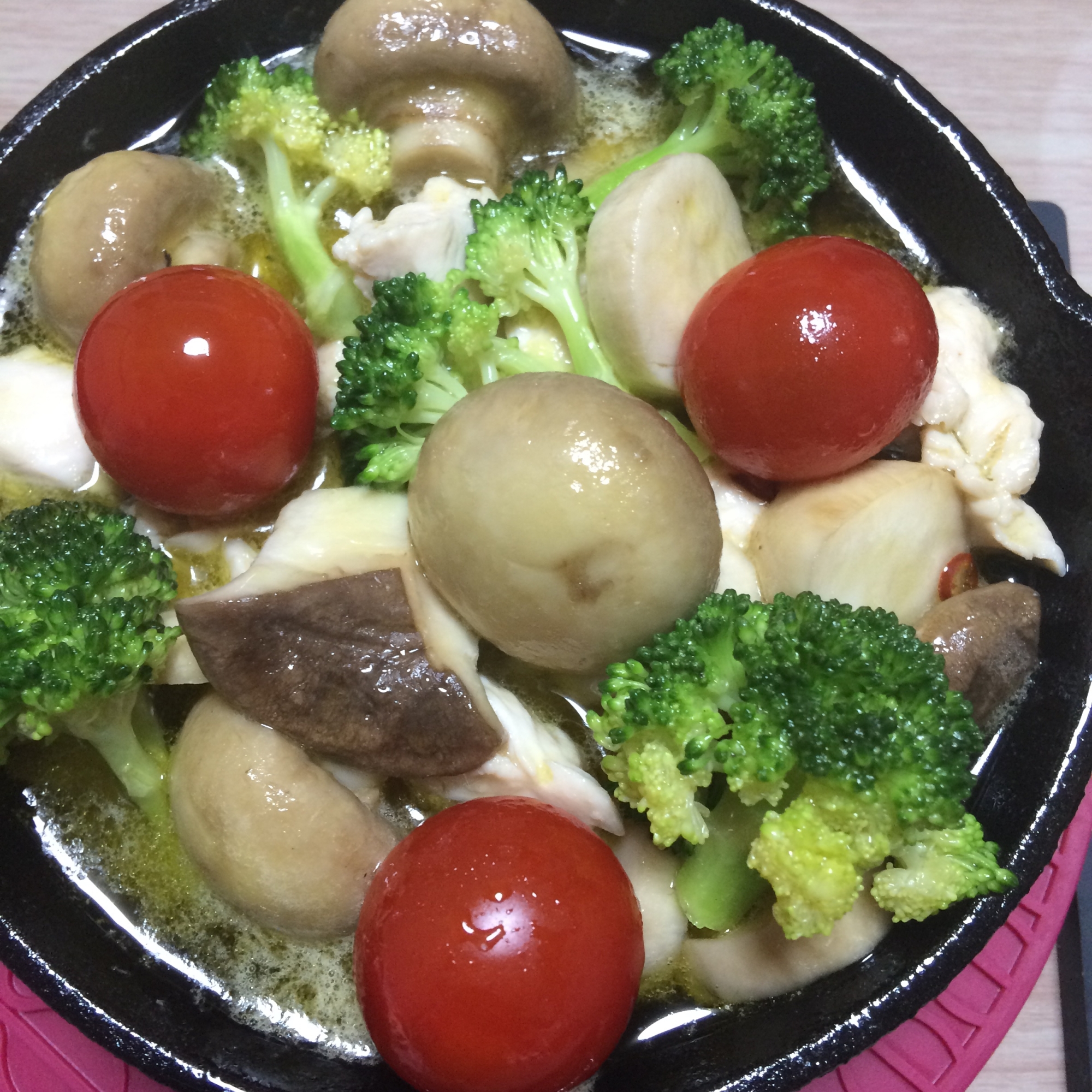 鳥ささみのアヒージョ