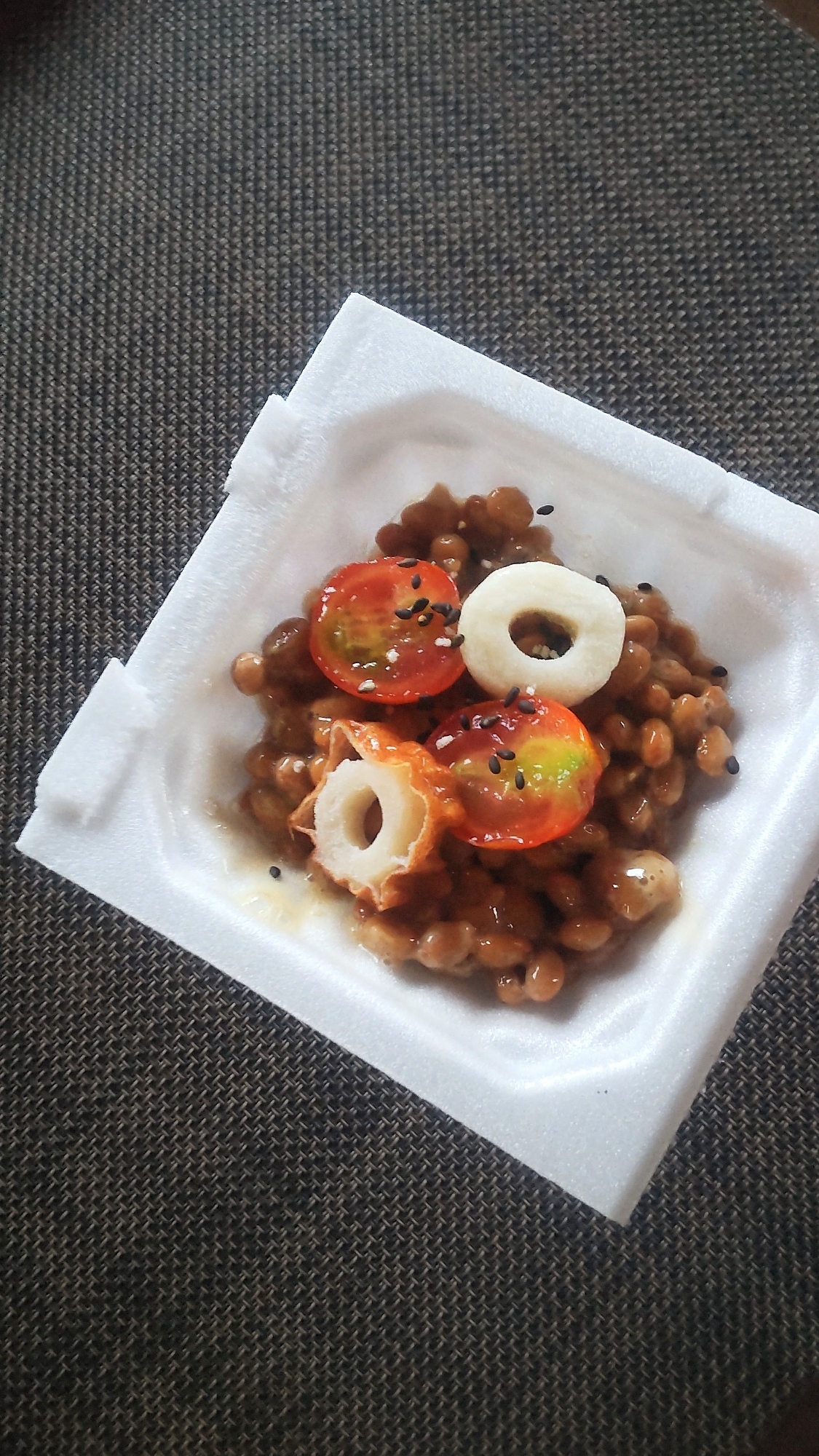 ちくわとミニトマトの納豆