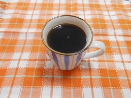 ブ〜子 さん、こんばんは♪ドリップで作ったょ。目覚めの一杯に美味しくいただきました❤ごちそうさま(*^_^*)