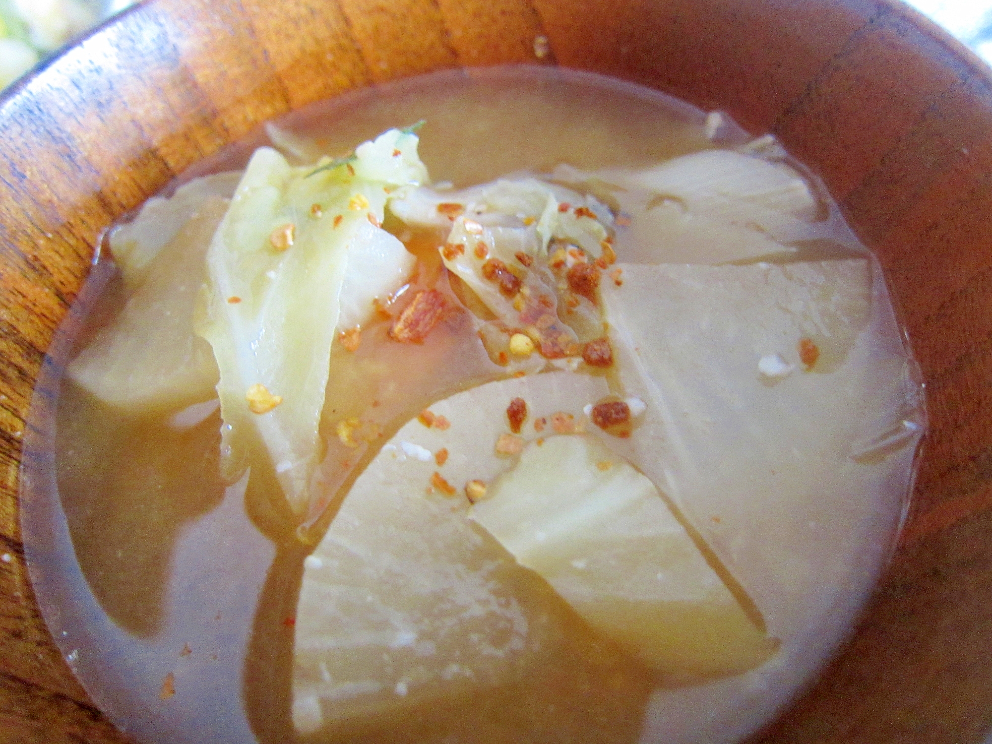 鮭と大根と白菜の酒粕味噌汁