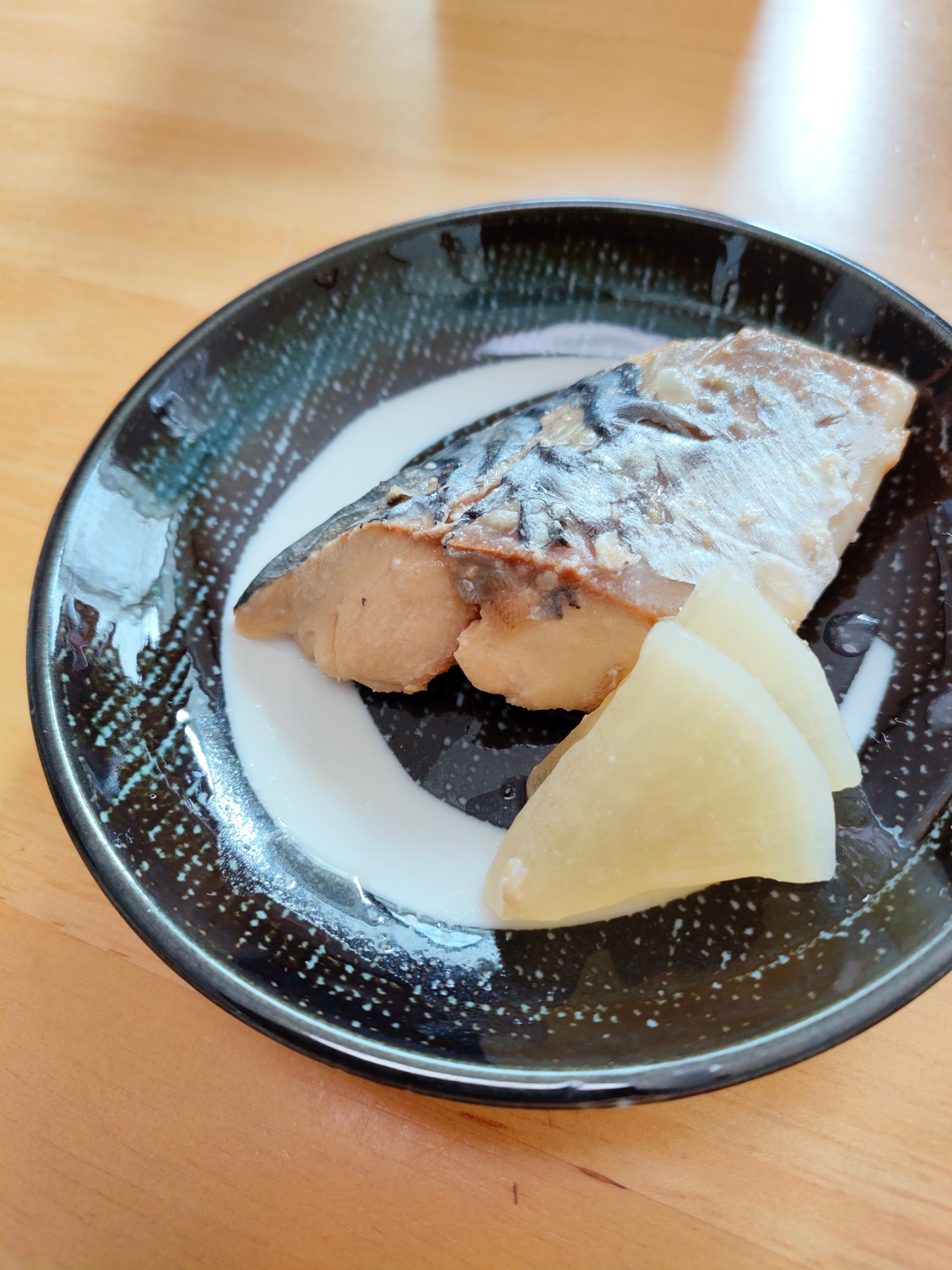 鍋でじっくりコトコト♪鯖の味噌煮