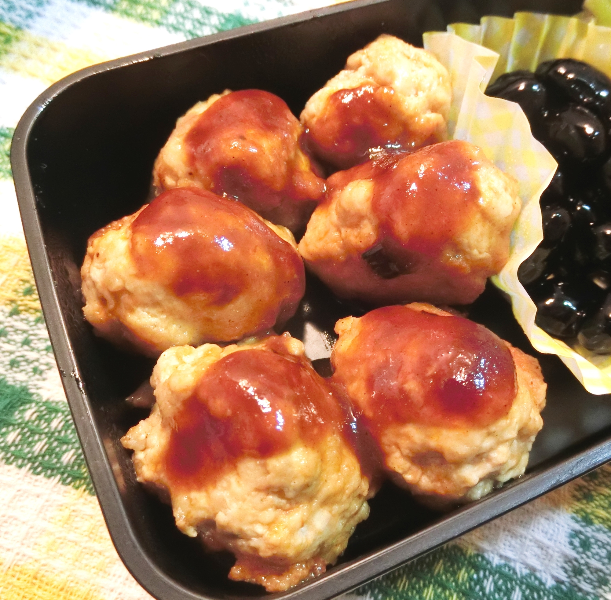 お弁当のおかず！あっさり味の手作り鶏のミートボール