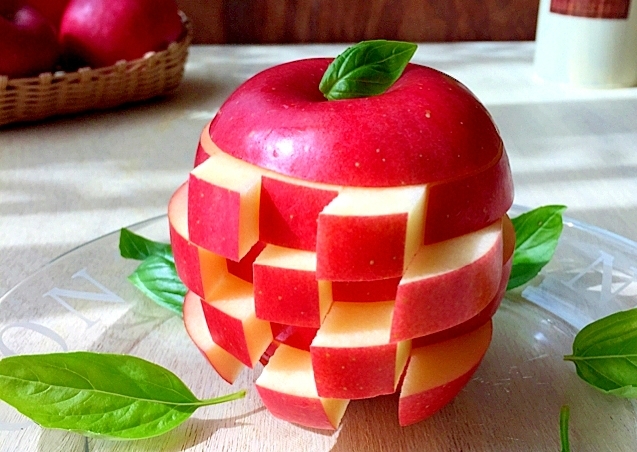 子供が喜ぶ ゲーム感覚で食べられる りんごジェンガ など りんごの飾り切り特集 デイリシャス 楽天レシピ