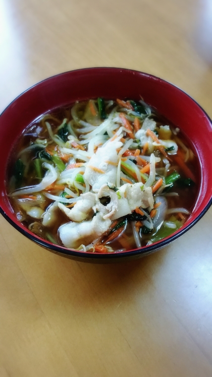 豚肉醤油ラーメン