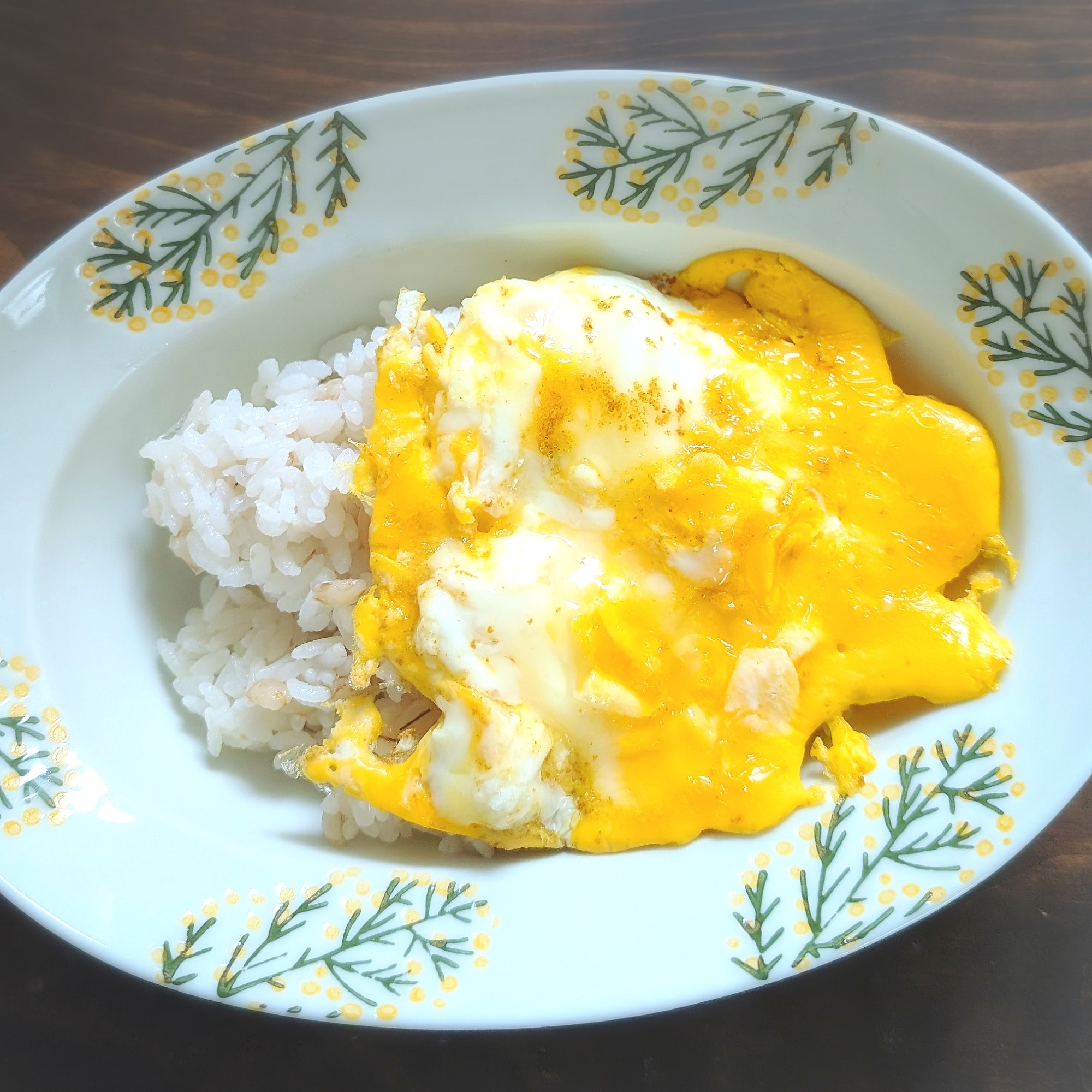 カレーチーズエッグライス