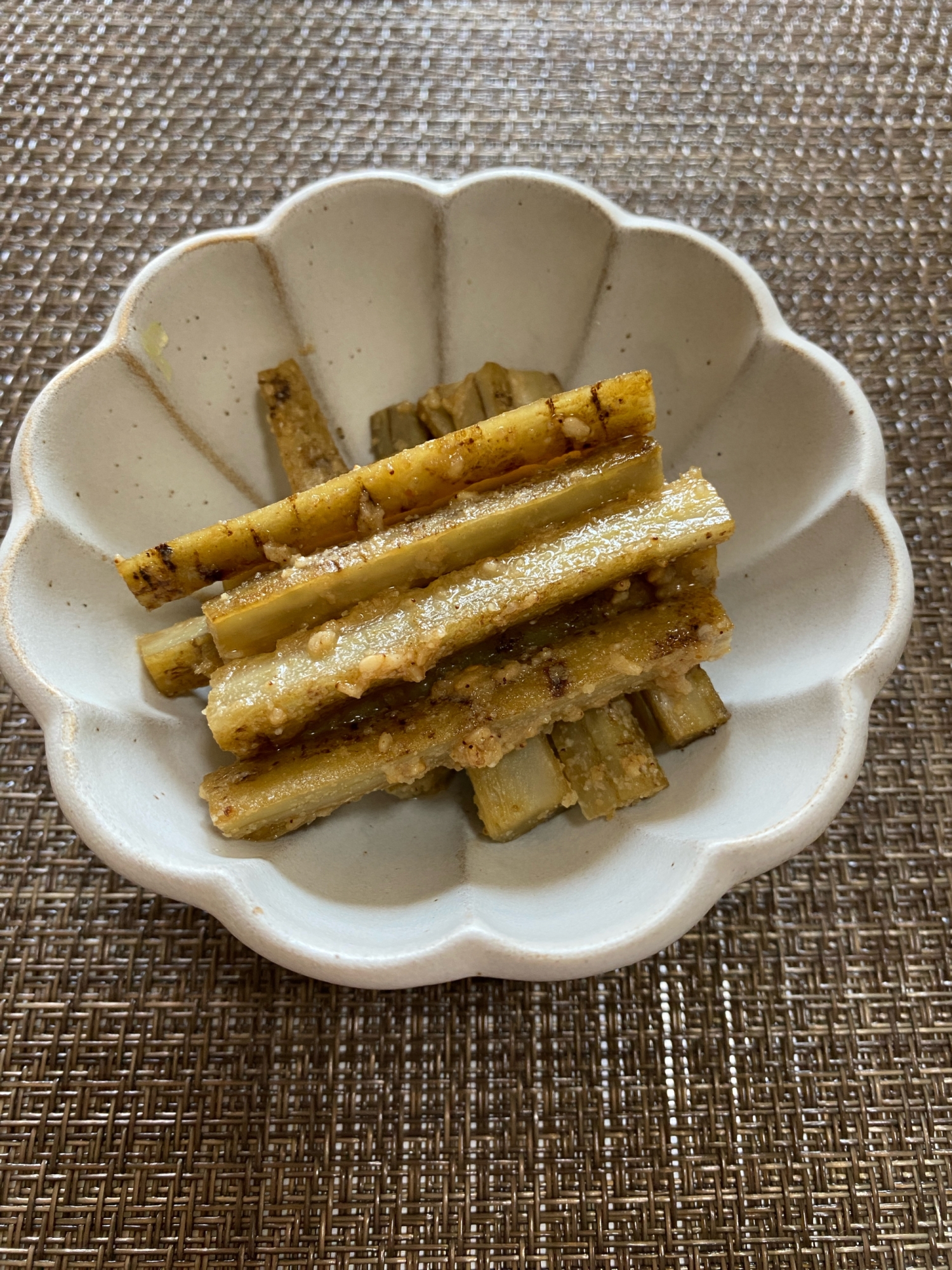 体に良いのに美味しい！ごぼうの胡麻和え