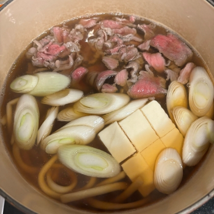 すき焼き風うどん～あったかいんだからぁ♪