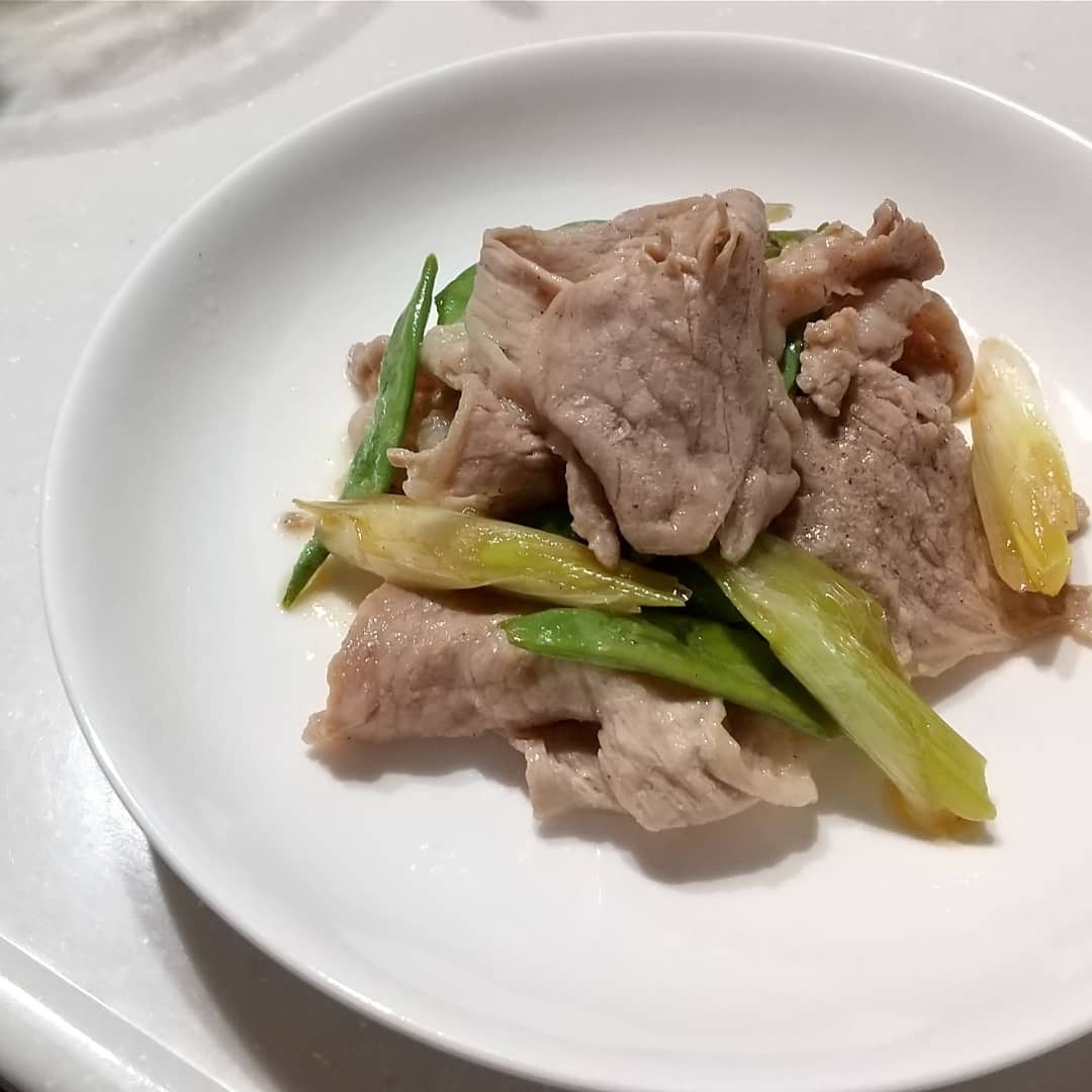 簡単！豚肉と長葱とインゲンのレモンステーキ味