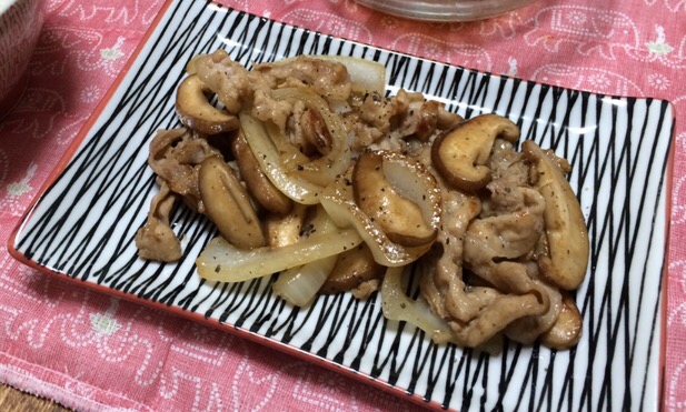 豚肉としいたけのガーリック醤油炒め