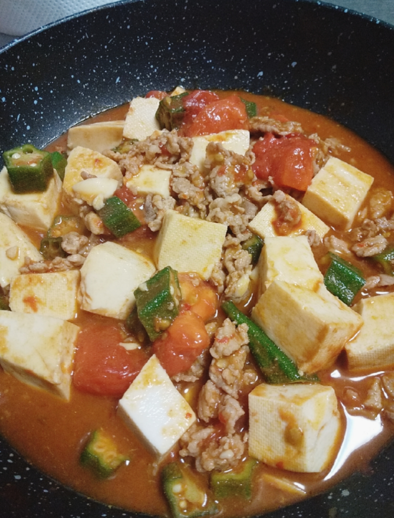 トマトとオクラ★夏野菜の麻婆豆腐