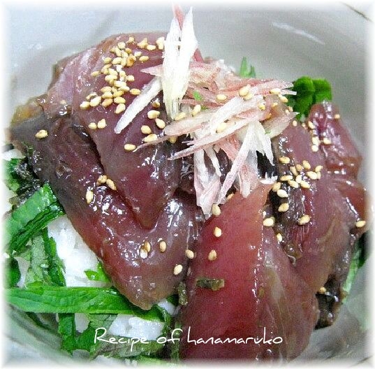 かつお（鰹）の漬け海鮮丼