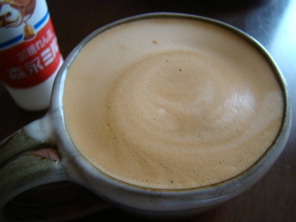 バリスタモードで失礼します～♡夏ばて気味だけど練乳の甘さのカフェオレでくつろぎまくりっ(*￣。￣*)ほっとする～♡まだまだ蒸し暑いね。心と体に元気もらいました～